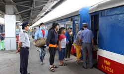 Mở 2 tuyến tàu hỏa đưa 10.000 người ngoại tỉnh rời Đà Nẵng