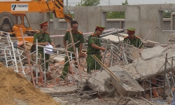 Khởi tố vụ án sập tường làm 10 người chết ở Đồng Nai