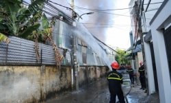 Đà Nẵng: Lửa thiêu rụi kho chứa máy quạt, thiệt hại gần 10 tỉ đồng