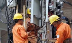 Quảng Ninh: Đình chỉ Trưởng phòng kinh doanh Điện lực Vân Đồn vụ hóa đơn tiền điện gần 90 triệu đồng