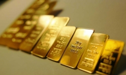 Giá vàng thế giới vượt mốc 2.000 USD/ounce, trong nước dự báo đạt 60 triệu đồng/lượng