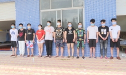 Trốn truy nã sang Việt Nam đánh bạc, 11 người Trung Quốc bị bắt giữ