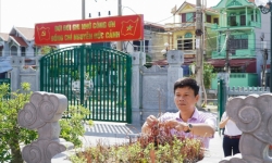 Báo Lao Động dâng hương tưởng niệm lãnh tụ Nguyễn Đức Cảnh