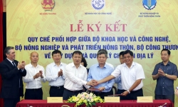 Ba bộ bắt tay gắn 'bản quyền' sản vật Việt