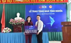 SCB ủng hộ xây dựng 20 nhà ở cho gia đình chính sách khó khăn tại tỉnh Long An