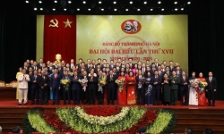 Ban Chấp hành Đảng bộ thành phố Hà Nội khoá XVII nhiệm kỳ 2020-2025 ra mắt Đại hội