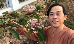 Tin giải trí 3/5: Hoài Linh khoe gương mặt “cháy nắng” vì làm vườn
