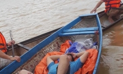 Thừa Thiên Huế: Lật thuyền lúc lũ đang lên khiến một người mất tích