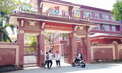 Nghệ An: Phớt lờ 'lệnh' của Sở GDĐT, trường THPT Huỳnh Thúc Kháng vẫn vận động tài trợ