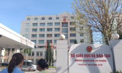 Bộ Giáo dục và Đào tạo hứa sẽ quy định khung, trần học phí