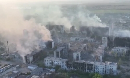 Video cho thấy bom đạn biến thị trấn Vovchansk tại Kharkiv thành đống đổ nát