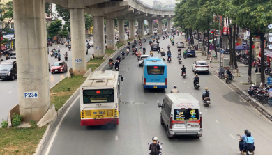 Hà Nội: Tăng giá vé xe buýt cần đi đôi với nâng cao chất lượng dịch vụ