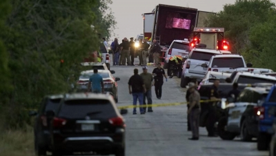 Số người chết trong thùng xe tải ở Texas tăng lên 51, bắt giữ 3 đối tượng