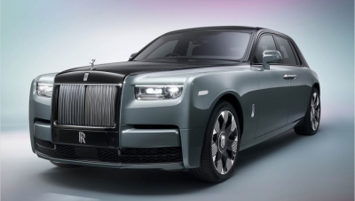 Nội thất xa xỉ và hiện đại của Rolls-Royce Phantom 2023