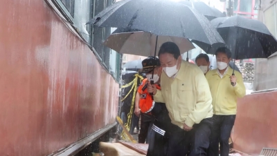 Thủ đô Seoul cấm các căn hộ 'Ký sinh trùng' sau trận mưa lũ lịch sử