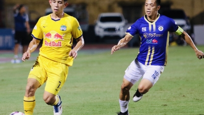 Văn Quyết và Tuấn Hải tỏa sáng, Hà Nội FC đánh bại HAGL 2-1 trên sân Hàng Đẫy
