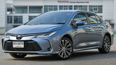 Toyota Corolla Altis 2022: Năng động và trẻ trung