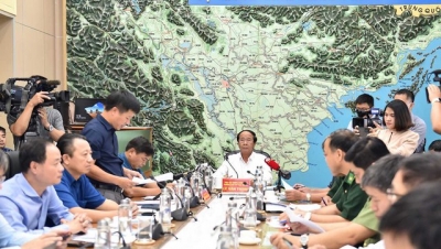 Phó Thủ tướng chủ trì họp ứng phó siêu bão Noru