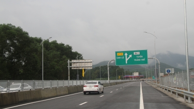 Sẽ có 2 trạm dừng nghỉ tạm thời trên cao tốc Cam Lộ - La Sơn