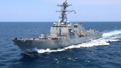 Tàu khu trục Mỹ bắn hạ tên lửa Houthi ở Biển Đỏ