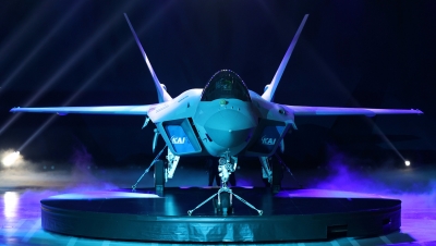 Máy bay chiến đấu Falcon 'giá rẻ' của Hàn Quốc chuẩn bị cất cánh