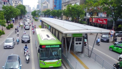 Hà Nội: Cần nghiên cứu kỹ lưỡng đề xuất cho phép một số phương tiện đi vào đường buýt nhanh BRT