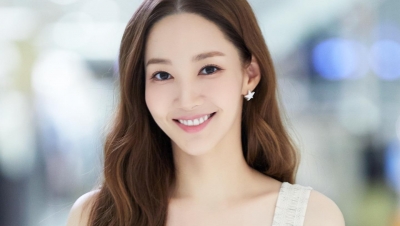 Gương mặt như ‘giả tạo’ của cô nàng xinh đẹp Park Min Young