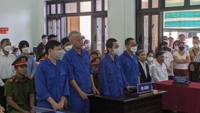 Hoãn phiên tòa xét xử sơ thẩm vụ án đưa, nhận hối lộ ở Cảng Hàng không quốc tế Phú Bài