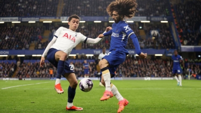 Chelsea dập tắt hi vọng vào top 4 của Tottenham