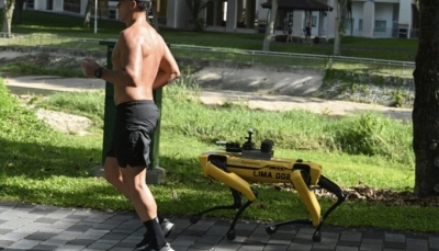 Singapore sử dụng robot tuần tra việc người dân giãn cách xã hội