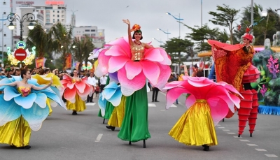 Tưng bừng Carnival Đường phố Sầm Sơn 2019