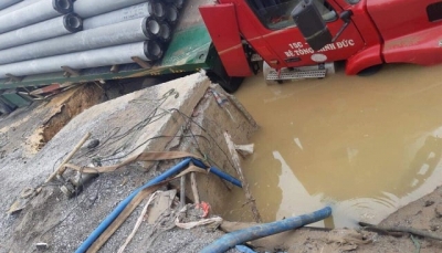 Hà Nội: Vỡ đường ống Nhà máy nước mặt sông Đuống, 3 quận bị ảnh hưởng