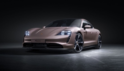 Bộ đôi xe điện Porsche Taycan bản đặc biệt ra mắt tại Triển lãm BIMS 2021