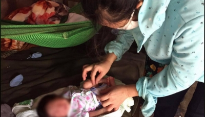 Hà Tĩnh: Bé trai sơ sinh bị bỏ rơi trong giỏ nhựa