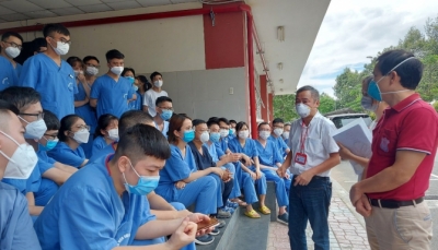 100 bác sĩ nội trú của Đại học Y Hà Nội đến hỗ trợ Bình Dương chống dịch