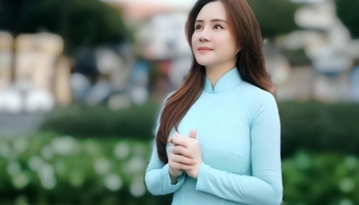 Tái xuất sau sinh, Vy Oanh làm MV ra mắt nhân dịp Giáng sinh
