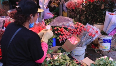 Hoa tươi ế ẩm Ngày Quốc tế Phụ nữ, dịch vụ quà tặng online lên ngôi