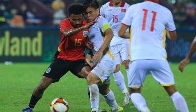 Thắng nhẹ U23 Đông Timor 2-0, U23 Việt Nam vào bán kết SEA Games