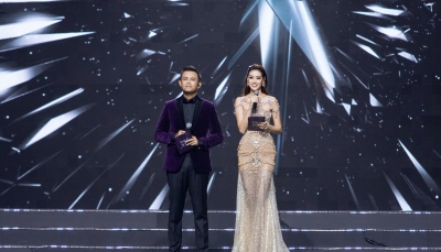 Đức Bảo – Khánh Vân và màn kết hợp ăn ý tại bán kết Hoa hậu Hoàn vũ 2022