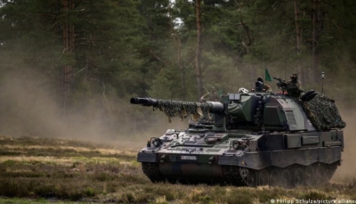 Lô vũ khí hạng nặng đầu tiên của Đức đã đến Ukraine