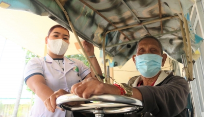 Những “chiến sỹ” áo Blouse trắng thầm lặng xoa dịu nỗi đau cho các bệnh nhân Phong