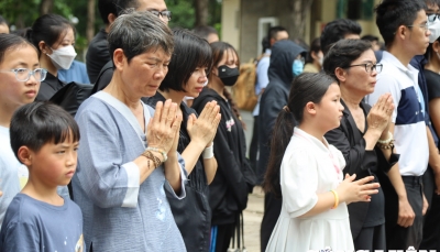 Người dân TP HCM xúc động trong giây phút diễn ra Lễ truy điệu Tổng Bí thư Nguyễn Phú Trọng