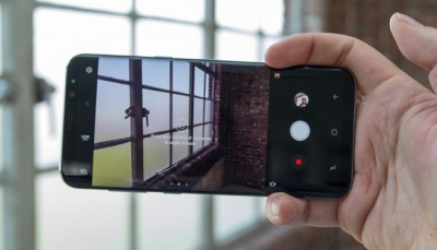 Galaxy S9 sẽ có máy ảnh với cảm biến chiều sâu như iPhone X?