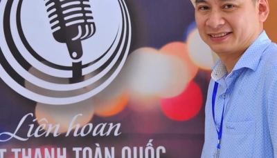 Nhà báo Đồng Mạnh Hùng - Giám đốc Hệ Thời sự Chính trị Tổng hợp (VOV1), Chủ tịch Liên Chi hội nhà báo Đài Tiếng nói Việt Nam: “Cần khuyến khích nhà báo sử dụng MXH để lan tỏa những giá trị tốt đẹp”

