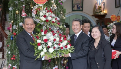 Phó Thủ tướng Trương Hòa Bình chúc mừng lễ Giáng sinh