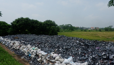 Gần 700 tấn rác thải công nghiệp độc hại tại Vĩnh Phúc sẽ được xử lý