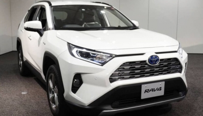 Suzuki sẽ bán xe RAV4 do Toyota sản xuất