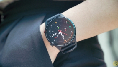 Xiaomi ra mắt đồng hồ thông minh Mi Watch tại Việt Nam