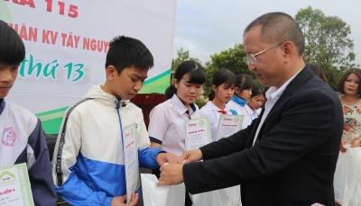 Báo Tiền Phong tổ chức nhiều chương trình thiện nguyện tại Đắk Lắk