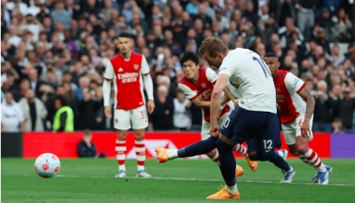 Đại thắng Arsenal 3-0, Tottenham gây áp lực lên Top 4 Ngoại hạng Anh